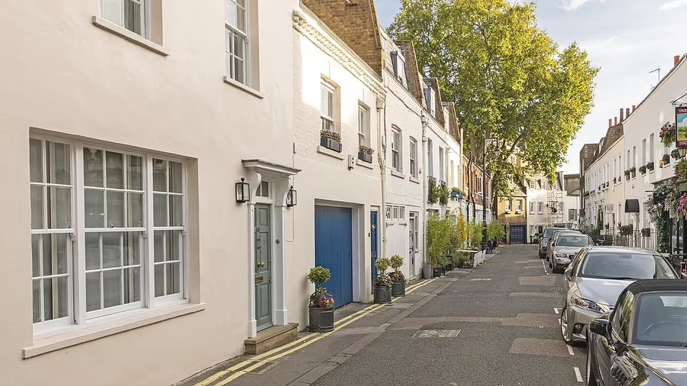 GhislaineMaxwellsMewsHouseInBelgraviaOnTheMarketFor2.6mSevenMonthsAterSheSoldItFor1.75m